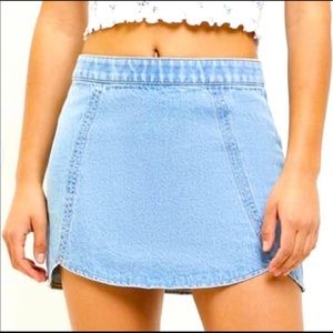 Pacsun Light Denim Skirt w/ Zipper in back